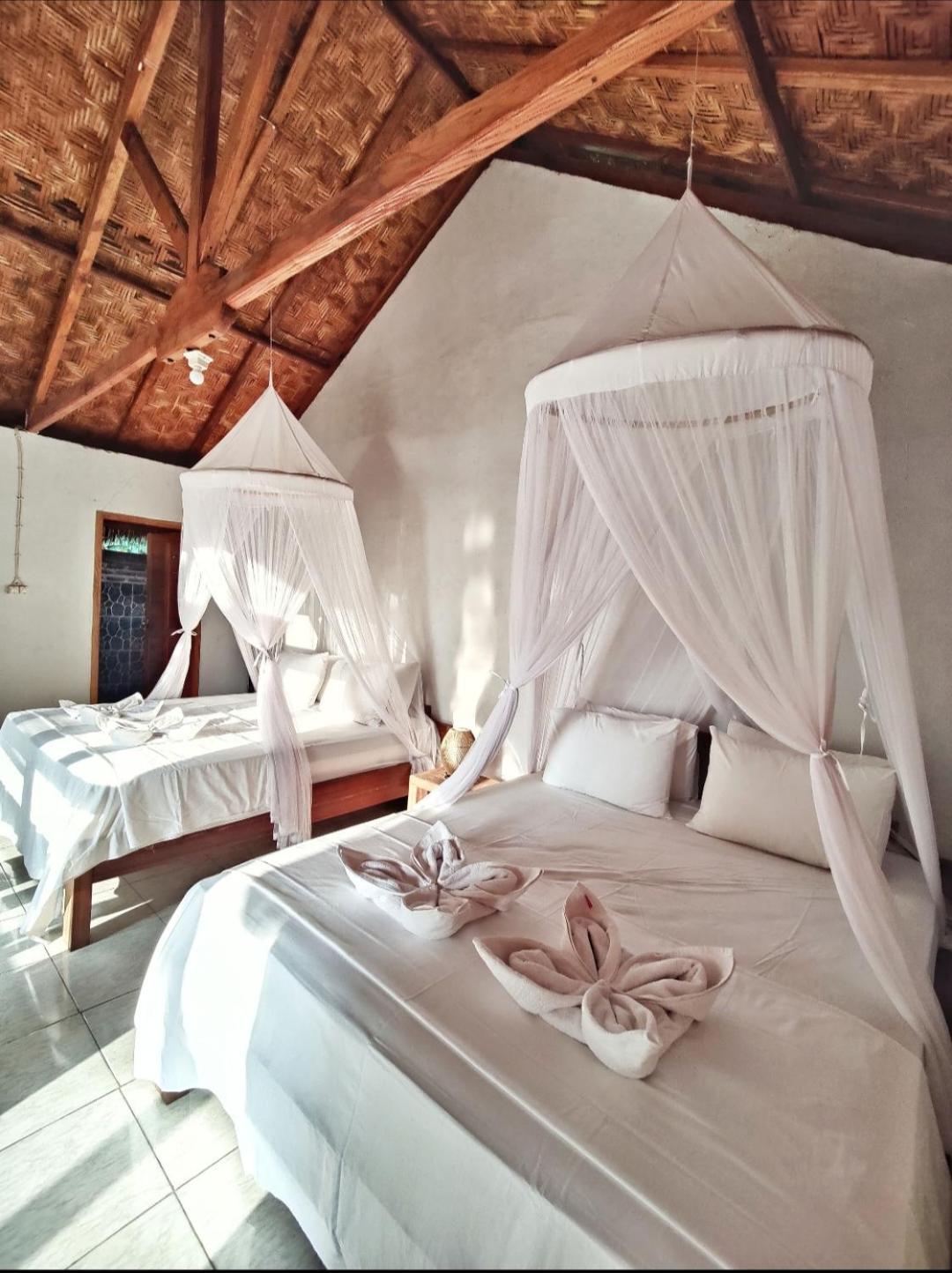 Hotel Cassabonelly Maumere Habitación foto